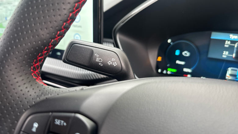 Ford Kuga 2.5 PHEV ST-Line 5dr CVT Estate